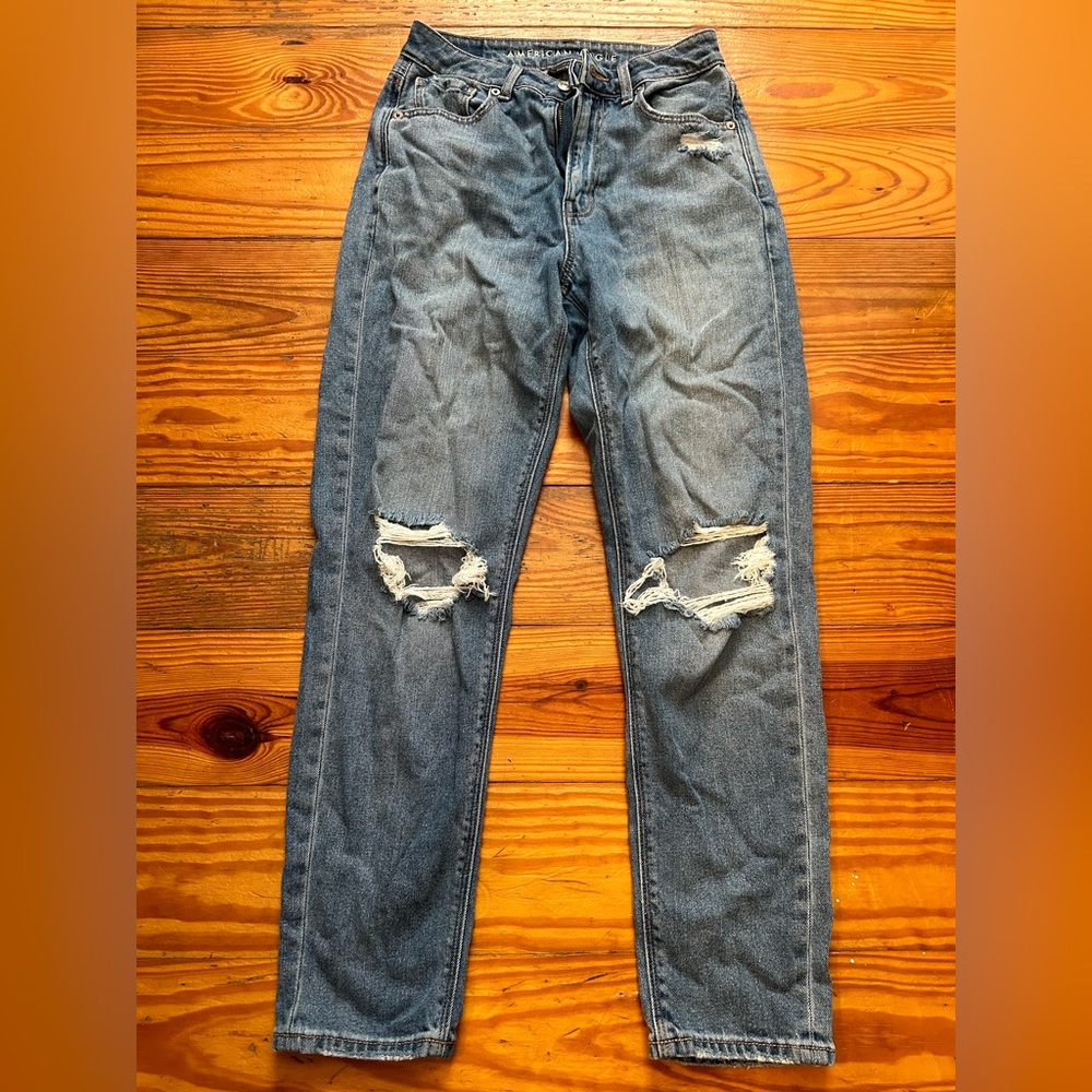 American Eagle - Mom Jeans - comfort stretch waistband - 2 regular